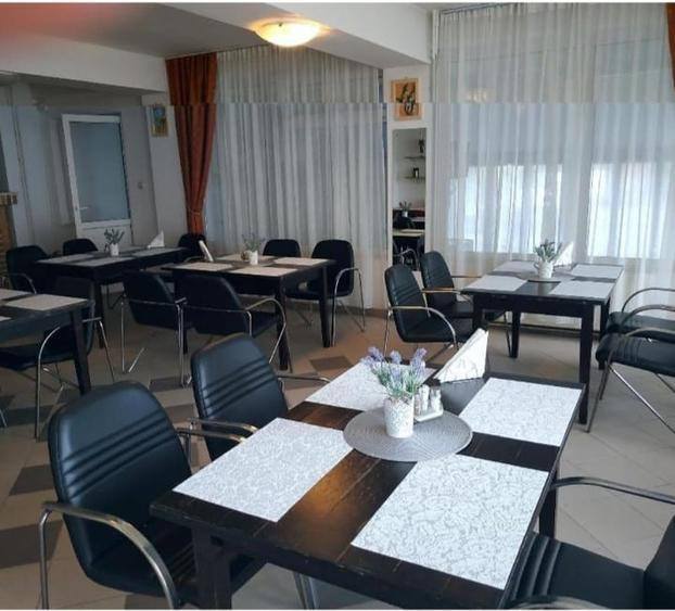 Vila/Hotel/Pensiune , parcare , Busteni , Sinaia