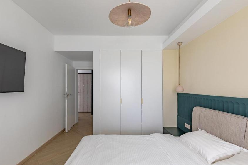 De închiriat apartament 2 camere + 2 balcoane, vedere panoramică Lacul Siutghiol