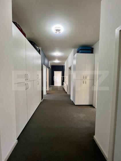 Casǎ cu 4 camere, zona Sânpetru - 14
