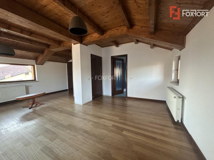 Casa individuala cu 10 camere si piscina, in Dumbravita - ID V5614 - 14