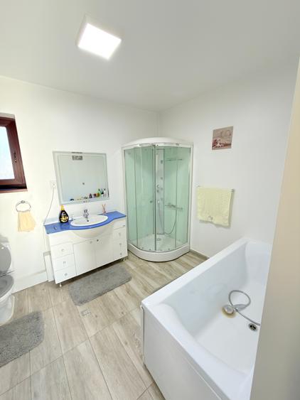 Casa noua cu etaj in zona Bucovina