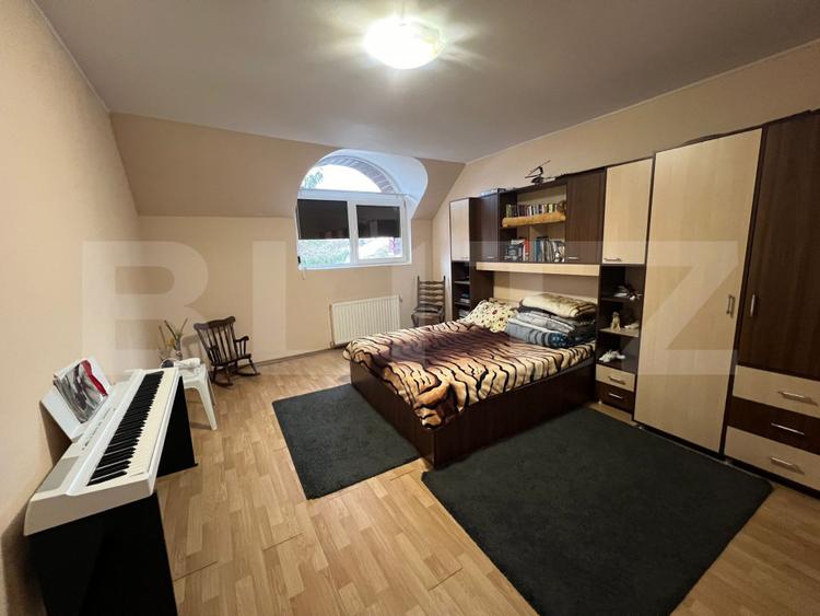 Casă spațioasă P+M, 6 camere, 236 mp, în cartierul Titulescu