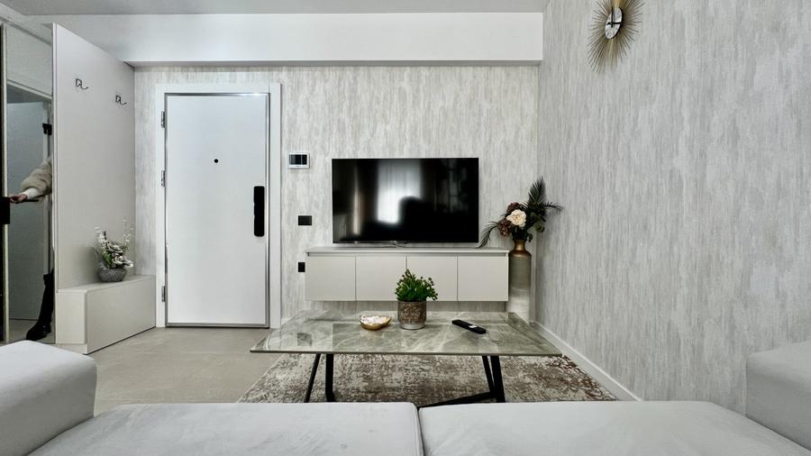 Alezzi Odyssey Apartament cu 2 camere amenajat elegant - acces la piscine