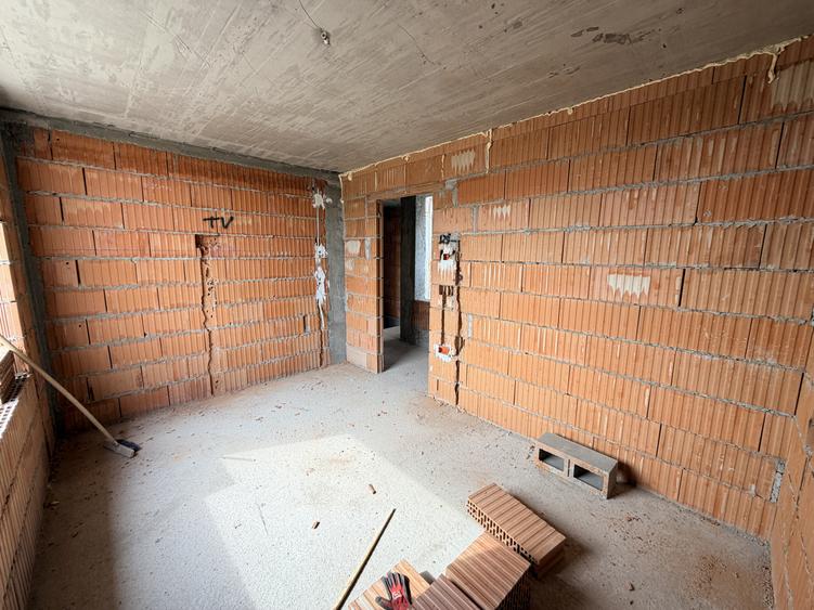 Duplex premium cu 5 camere - despartit - 382 mp teren - Mosnita Noua
