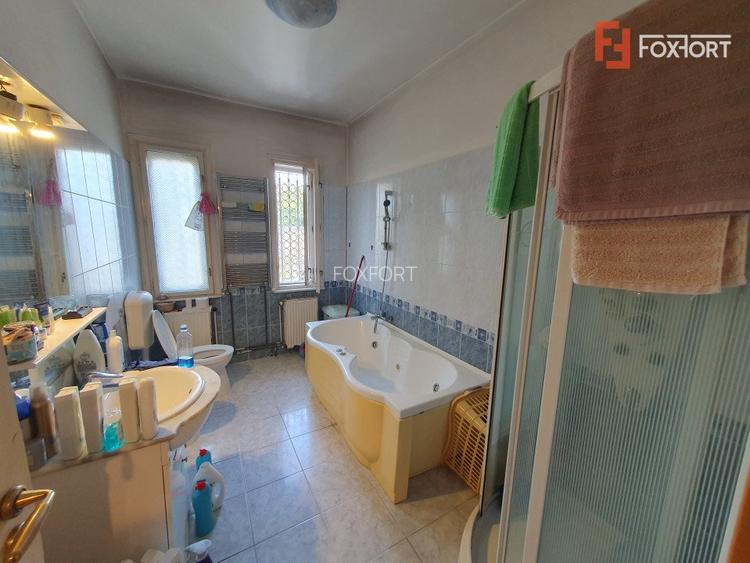 COMISION 0% Casa cu 6 camere 240 mp utili - zona Brancoveanu - 25