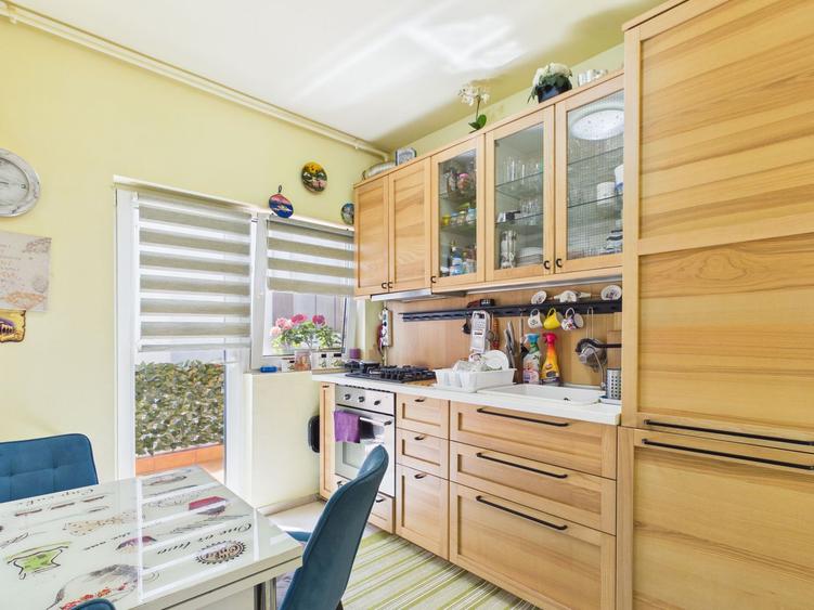 Apartament 3 camere, 105 mp, lift, Valea Cricovului – Drumul Taberei