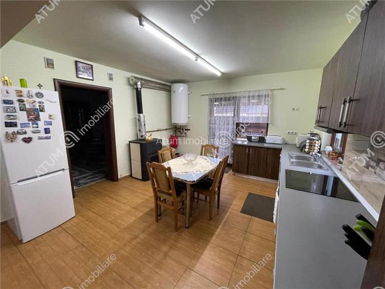 Casa 6 camere decomandate curte 130 mp in Selimbar - 12