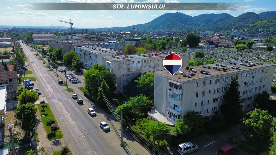 Apartament cu 3 camere si grădină de vânzare