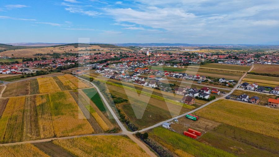Teren investiție Cristian – 3.752 mp, intravilan front stradal dublu -