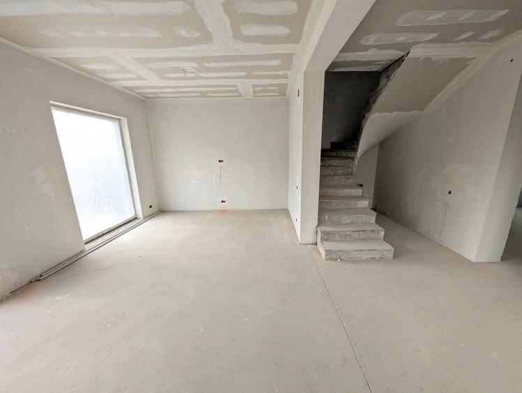 Duplex 4 camere 117mp | 0 comision | Otopeni Ana Aslan | Teren 209mp
