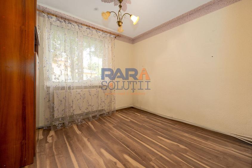 Apartament cu 3 camere, două băi, 77 mp