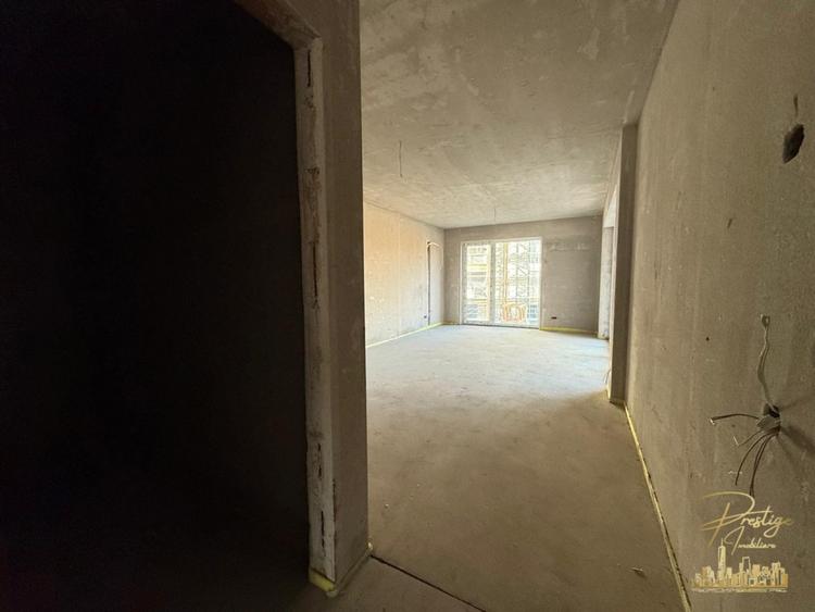Apartament cu 2 camere spalatorie si dressing de vanzare- Scala Cetate