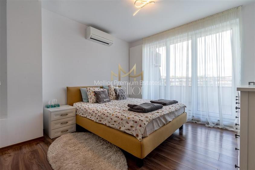 Penthouse superb cu 4 camere + terasa in Borhanci!