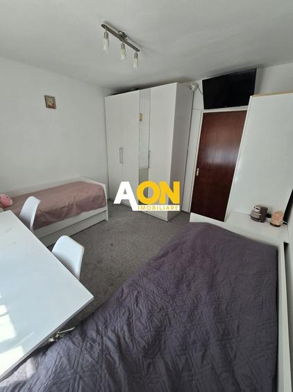 Apartament 2 Camere, Decomandat, Zona Cetate, Etaj 1