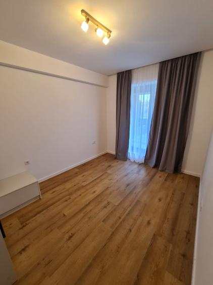 Spatiu birou de inchiriat - 2 camere Decomandat