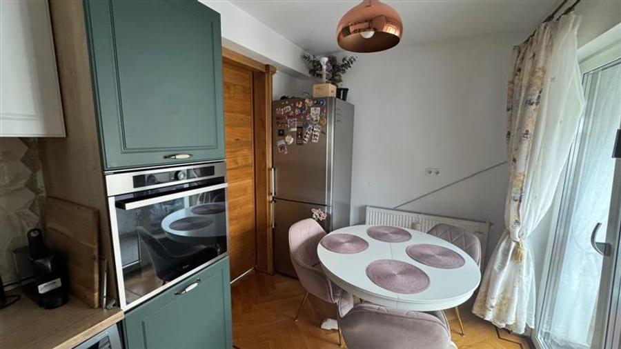 Apartament cu 3 camere în Cartierul Arhitec?ilor