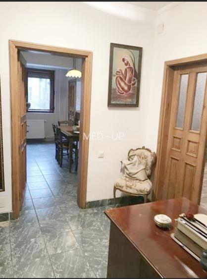 Stefan cel Mare- 5 camere mobilat si utilat, imobil 1997, 3 locuri parcare
