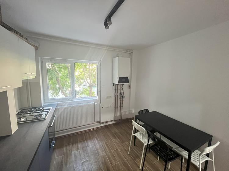 Apartament 2  Camere Crangasi Decomandat renovat