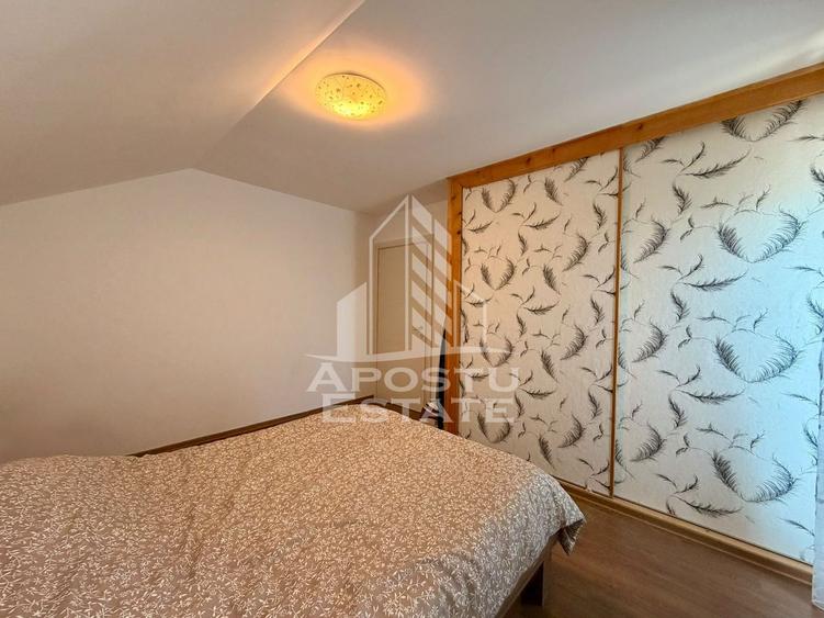Apartament cu 3 camere de vanzare, loc de parcare, Dumbravita