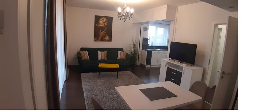 Inchiriez apartament cu 2 camere si loc de parcare in Avantgarden 3