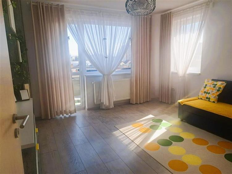 Apartament 3 camere decomandat Coresi, 2 bai, bloc nou cu lift, mobilat si util