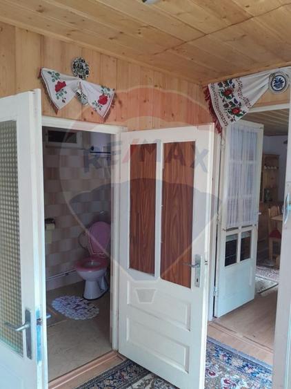 Cabană de vânzare în Muntele Băișorii – Zona Jera