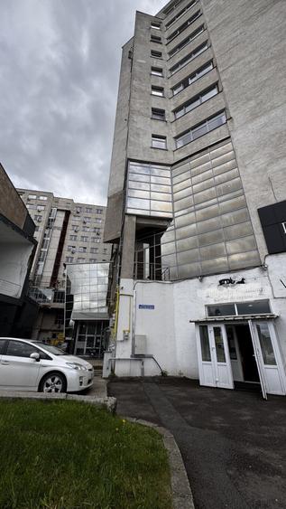 De vanzare CLADIRE CORPORATE – FOST SEDIU BANCAR - BRASOV
