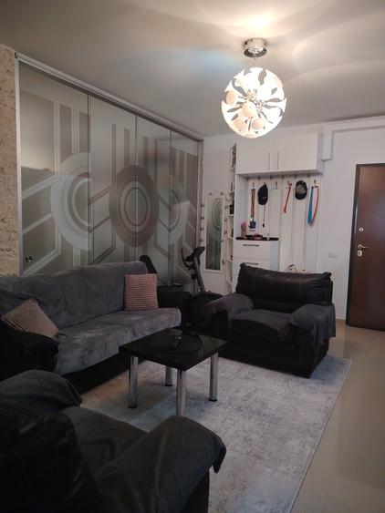 2 camere transformat în 3 camere, 70 mp, cu finisaje premium, etaj 1, parcare