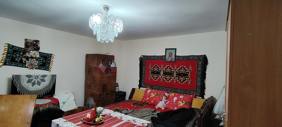 Casa cu etaj zona Donici-Imparat Traian