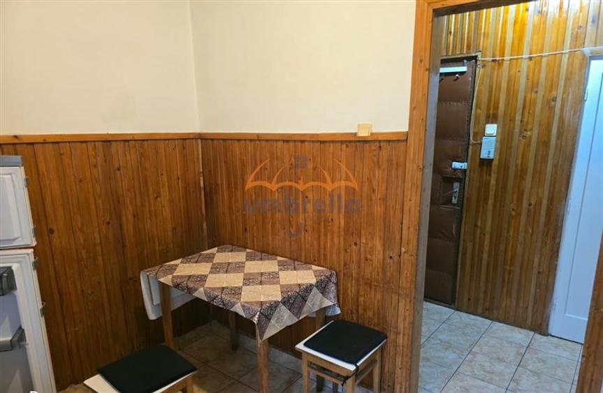 Apartament de inchiriat 2 camere,semidecomandat 46m², et.1/4, parcare