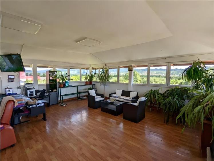 Vila Impresionanta cu peisaj de poveste & Teren 12.000 mp - Candesti, Dambovita