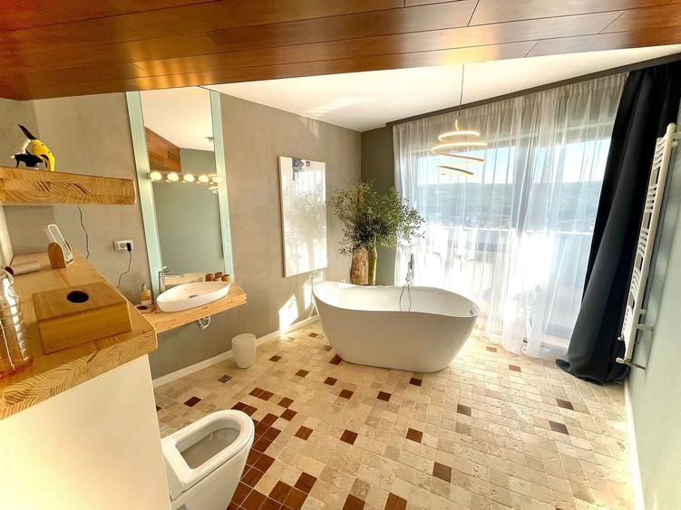 WINGS Apartament LUX 110MP 3CAM + Loc de parcare