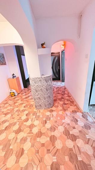 Vând apartament 66 mp 3 camere ,utliat - 9