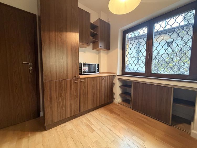 APARTAMENT 3 CAMERE | MEZANIN | PRIMAVERII