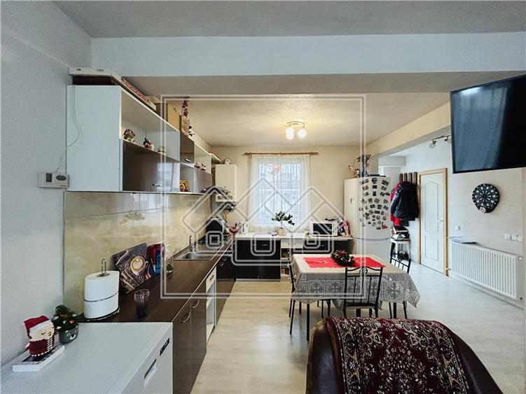 Casa insiruita, 117 mp utili, gradina + 2 locuri de parcare