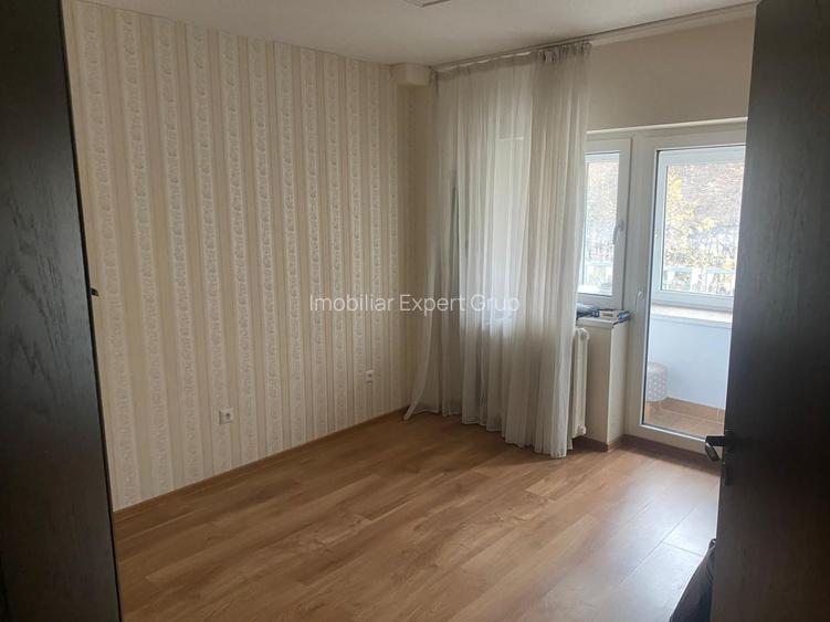 Apartament 4 camere(fost5) - Blv. Unirii(La fântâni), 100 mp - 13