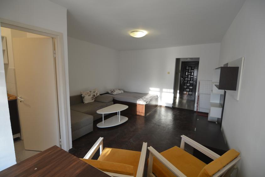Garsoniera in zona Circumvalatiunii