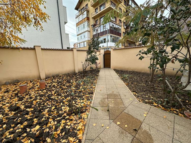 Casa de vanzare Chiajna-Rosu (locatie excelenta)