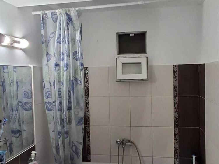 Vand apartament 2 camere