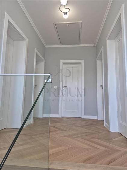 DUMBRAVITA - VILA DE LUX - 5 CAMERE - TEREN 1000 MP - GARAJ - POZITIE EXCELENTA