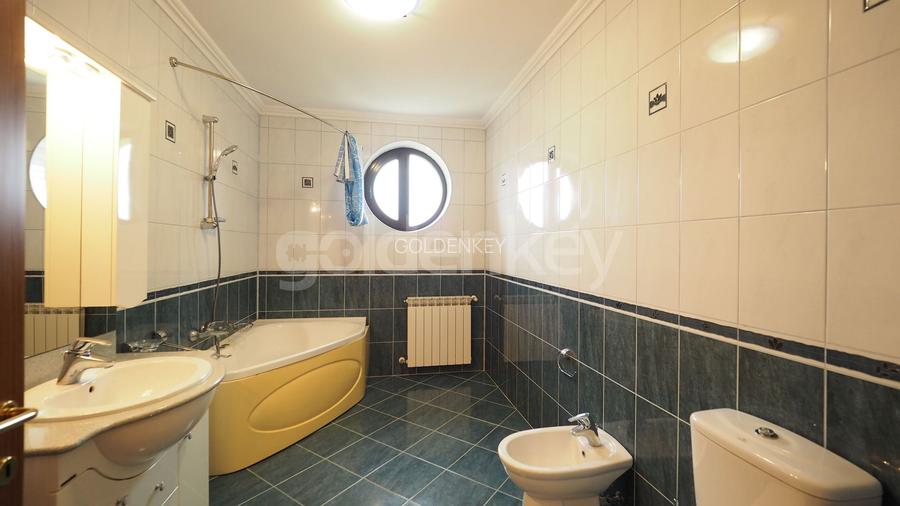 Vilă spectaculoasa cu garaj dublu, piscina si gradina de 750 mp - 19