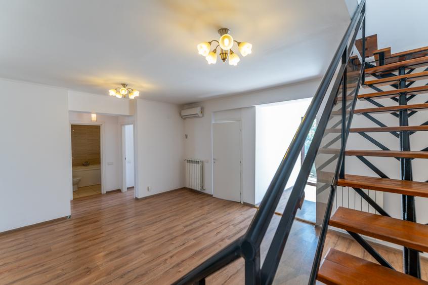 Banu Manta, penthouse pretabil birouri, terasa 45 mp!