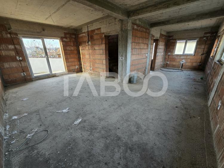 Casa tip duplex de vanzare 120 utili teren 300 mp Sura Mica Sibiu