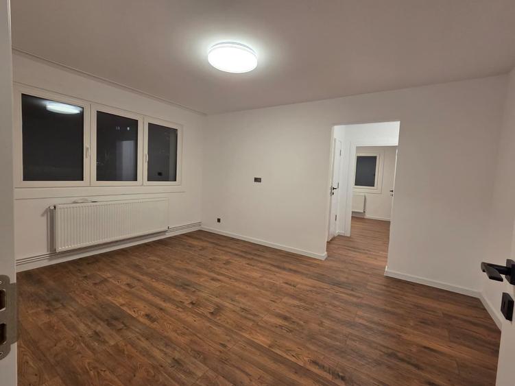 Apartament 2 camere LUX, recent renovat, parter, zonă verde, 2 parcuri