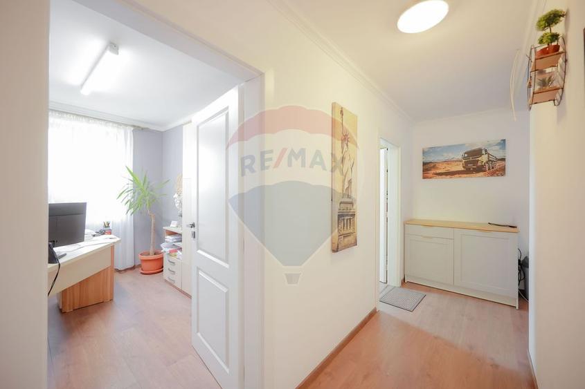 Spațiu Comercial + Birouri de Închiriat – 235 mp – Ultracentral