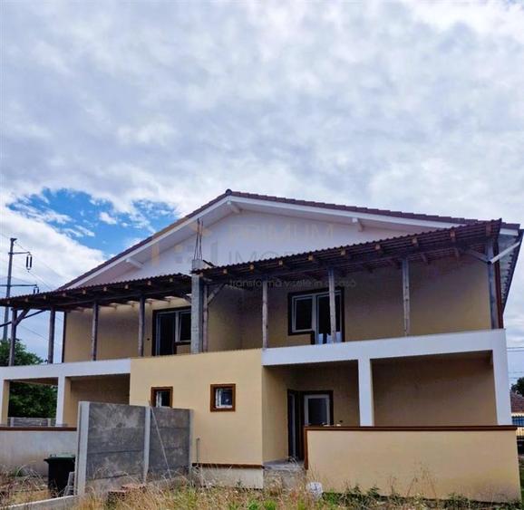 Utvin- duplex spatios- toate utilitatile