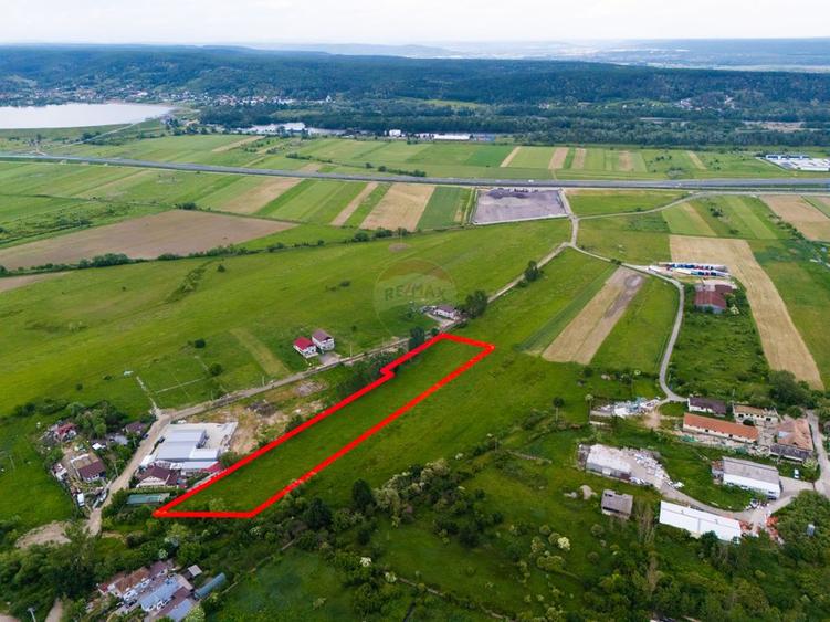 Teren industrial intravilan 9.810 mp – Bascov, acces A1, E81