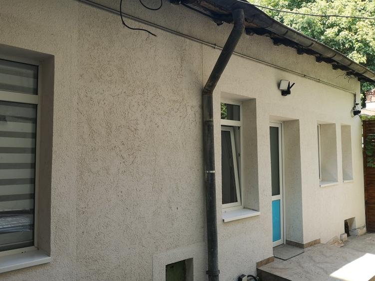 Polona-A Vlaicu, pe str. Paul Greceanu, langa Metrou A Vlaicu,
