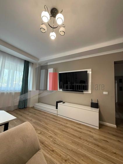 APARTAMENT 3 CAMERE LACUL TEI