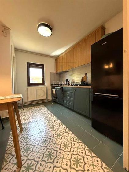 DAMBOVITA - RENOVAT - 3 CAM - 2 BAI - BLOC IZOLAT - ETAJ 3 - CENTRALA - CLIMA - 3